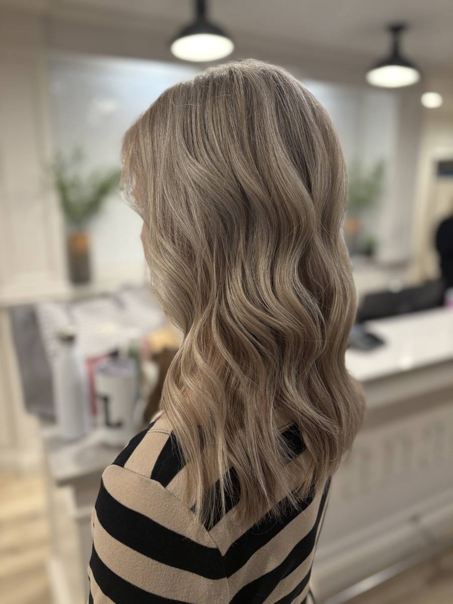 Ash blonde waves